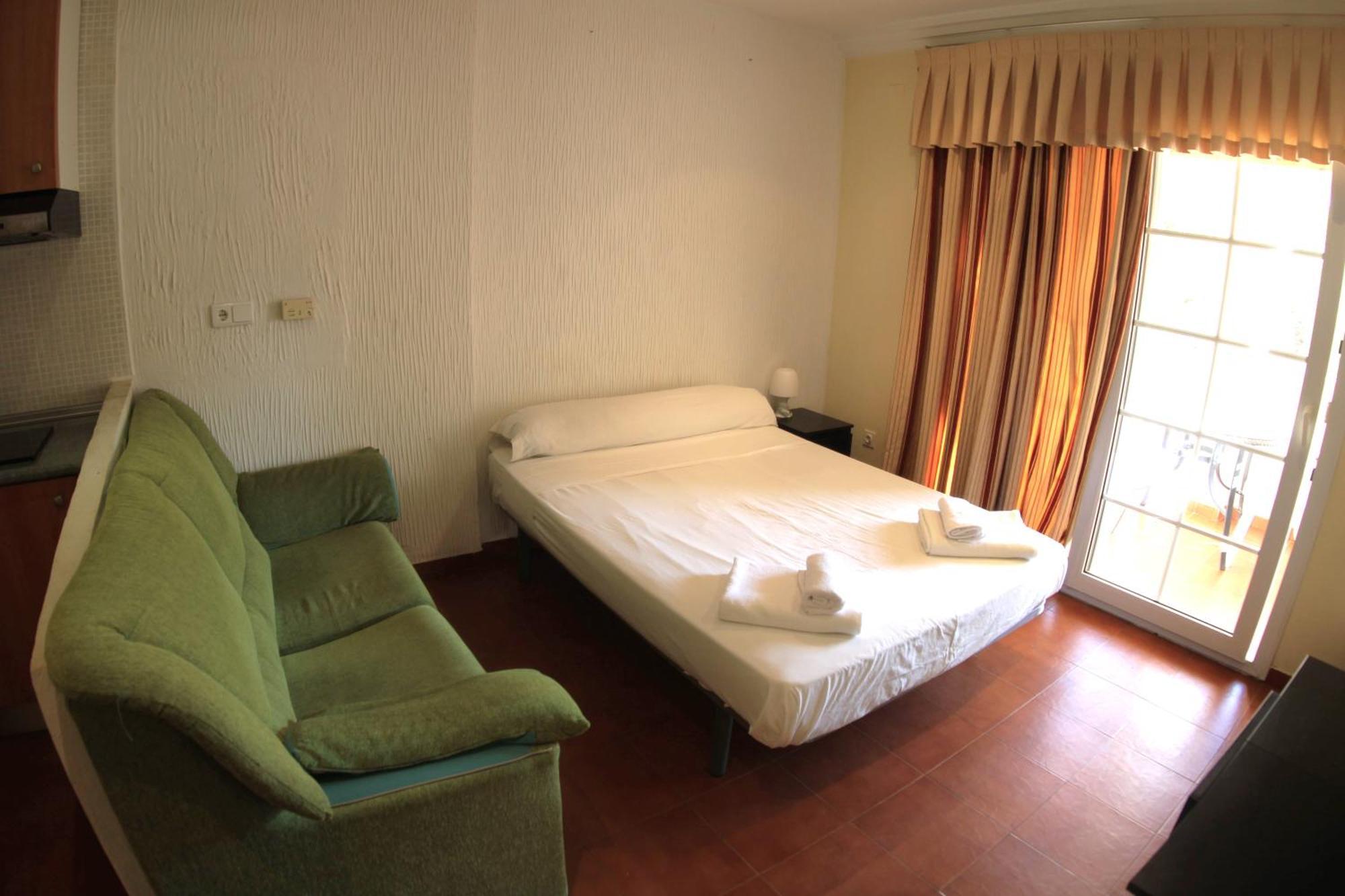 טורבייחה Apartamentos Marina Internacional מראה חיצוני תמונה
