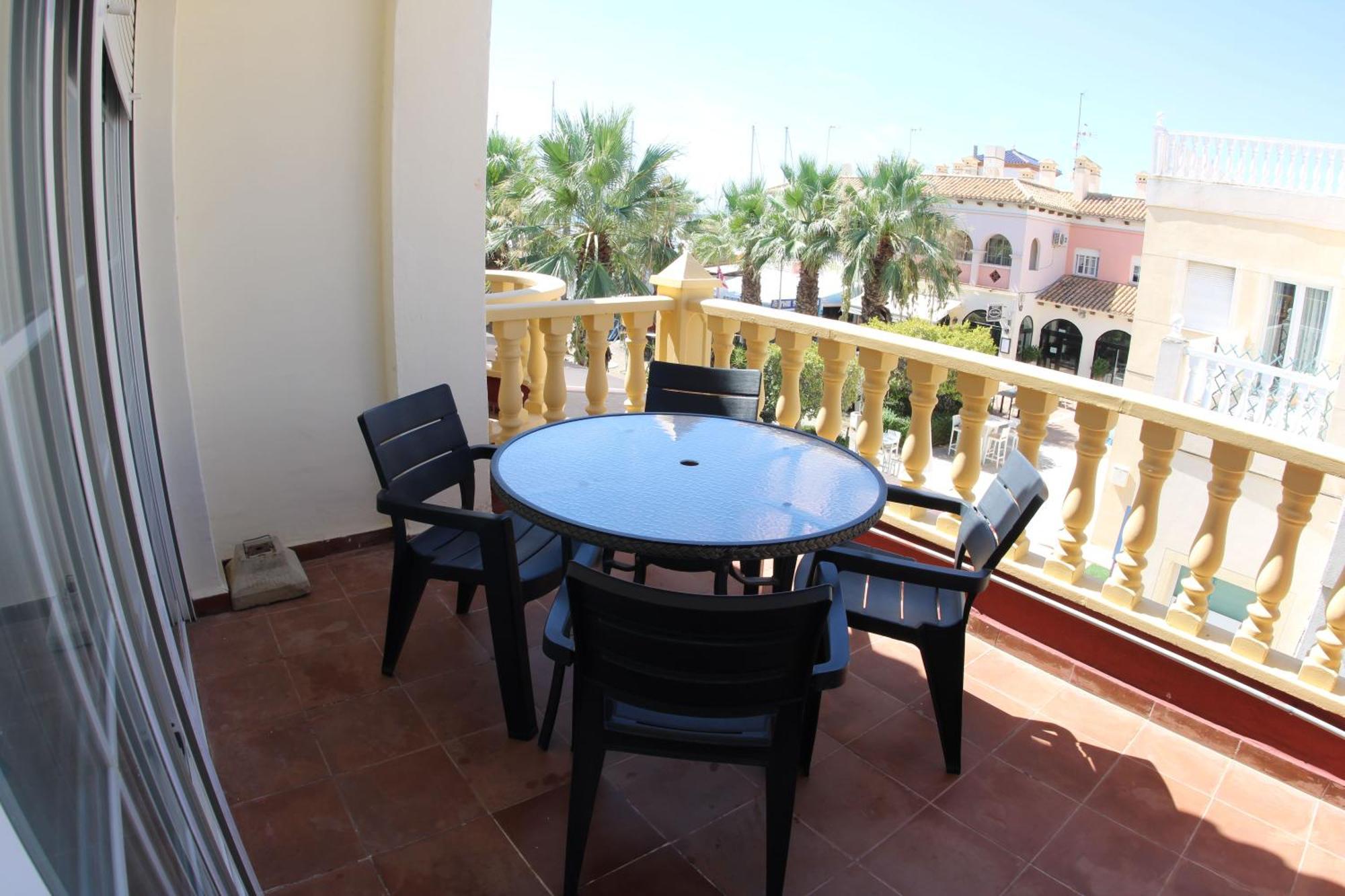 טורבייחה Apartamentos Marina Internacional מראה חיצוני תמונה