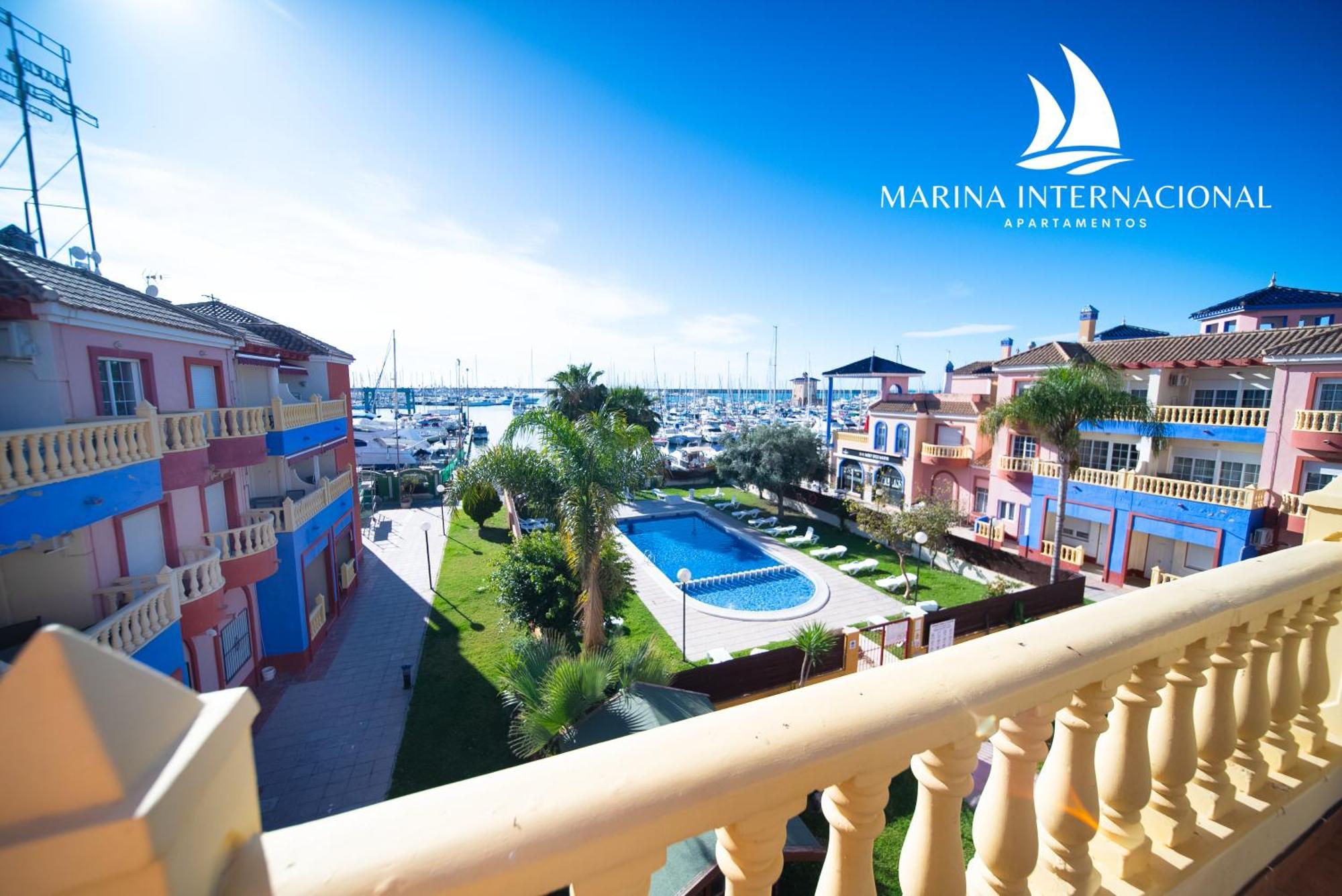 טורבייחה Apartamentos Marina Internacional מראה חיצוני תמונה